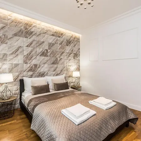 Rent Like - Przejscie Garncarskie 10 Apartment *