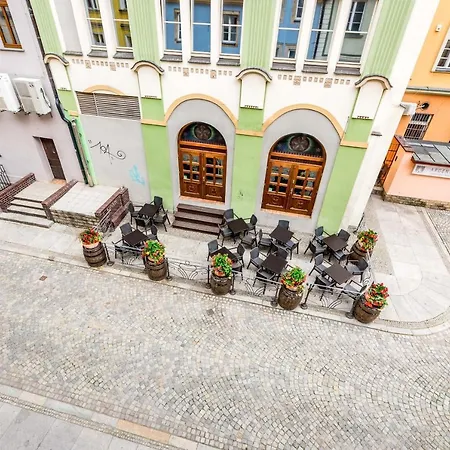Rent Like - Przejscie Garncarskie 10